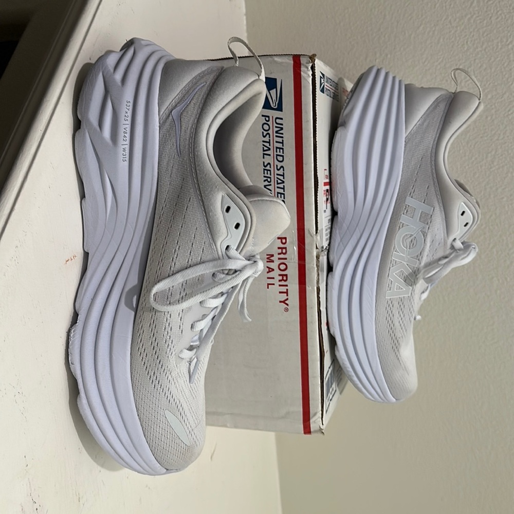Hoka Bondi 8 men’s 11